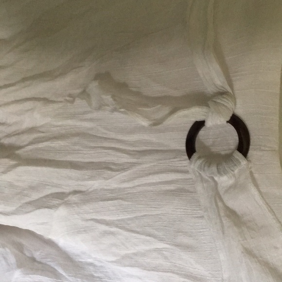 Mid length white skirt - Picture 2 of 3